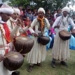 संस्कृति जोगाउन दमाहा बजाउँदै ‘करवीरराम’