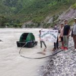 थलाराको खानी गाँउमा सिँचाईका लागि पम्पबाट पानी