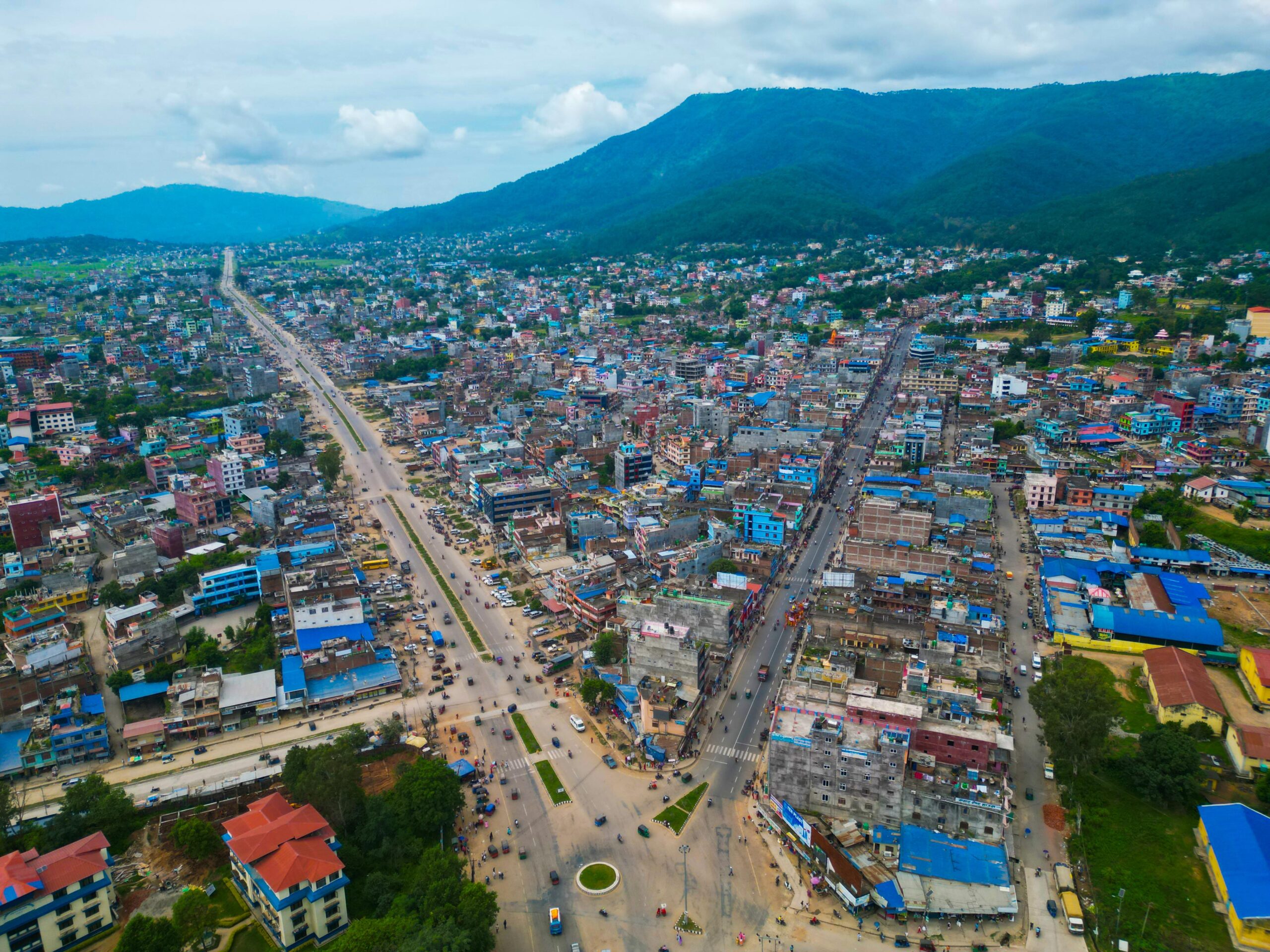 सुर्खेतको वीरेन्द्रनगर बजार र रत्न राजमार्ग