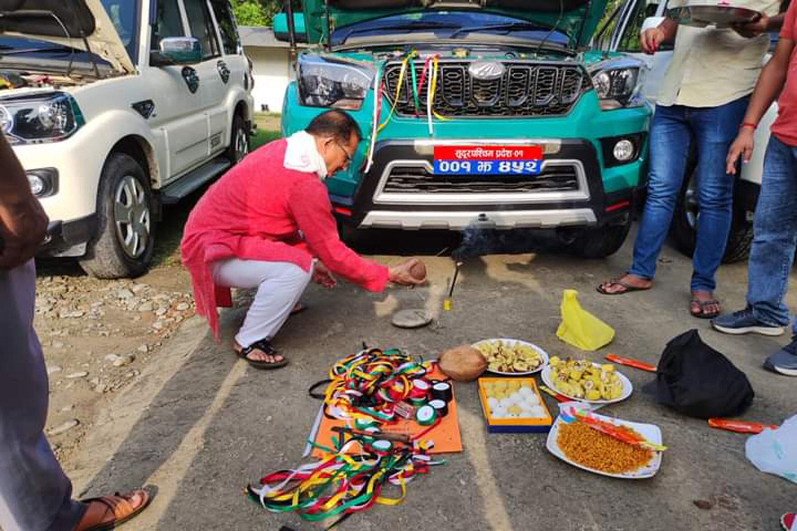 मनाइयो वास्तु दिवस, गरियो विश्वकर्मा पूजा