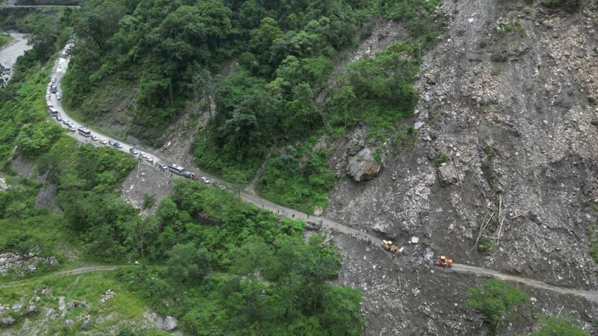 सकसपूर्ण मुक्तियात्रा, ‘बाढी, कटान र पहिरोको चुनौती’