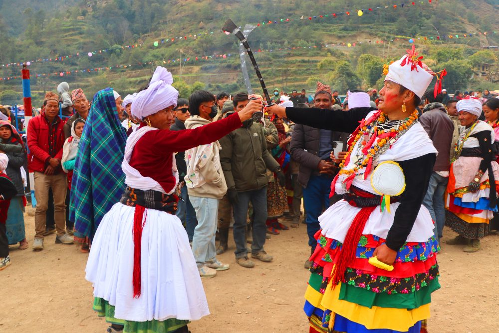 सयौँ वर्ष पुरानो ‘पुतली नाच’ अझै जीवित