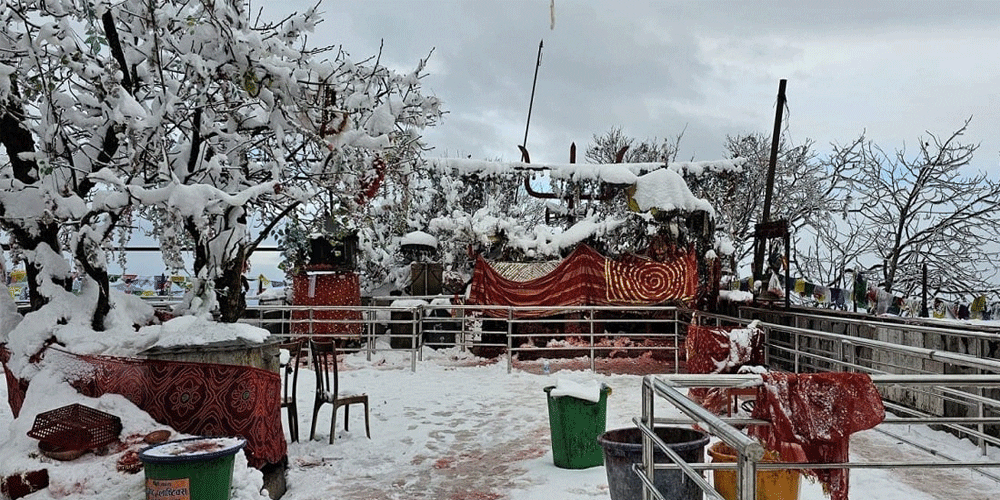 पाथीभरा क्षेत्रमा हिमपात, पर्यटन बढ्ने अपेक्षा