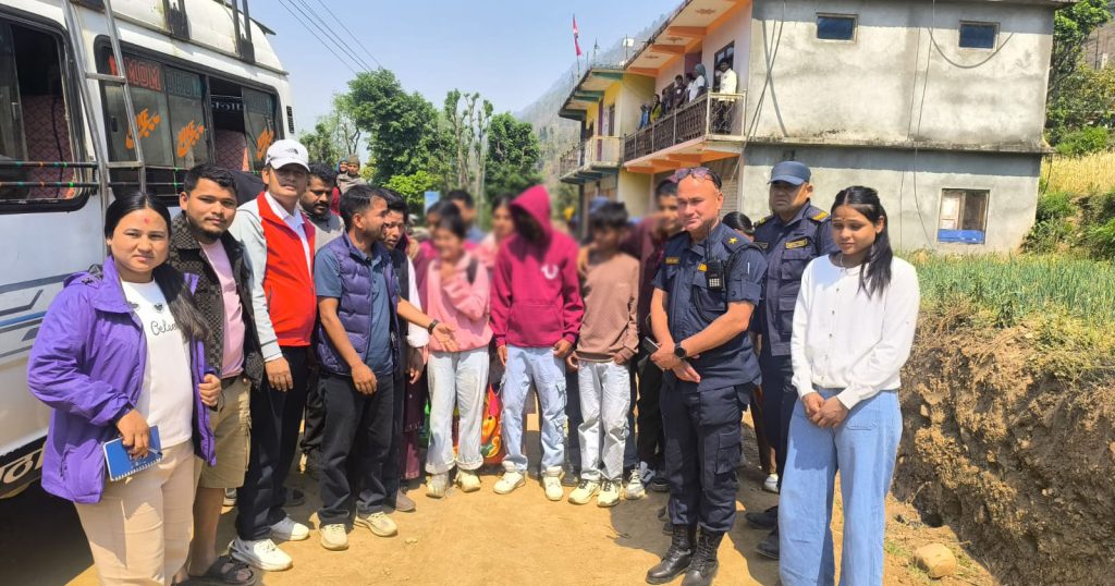 बर्दियातर्फ लैजान लागिएका बालबालिकाको उद्धार