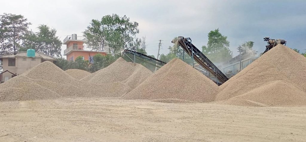 लुम्बिनीमा अवैध क्रसर बन्द, विकास निर्माणमा संकट