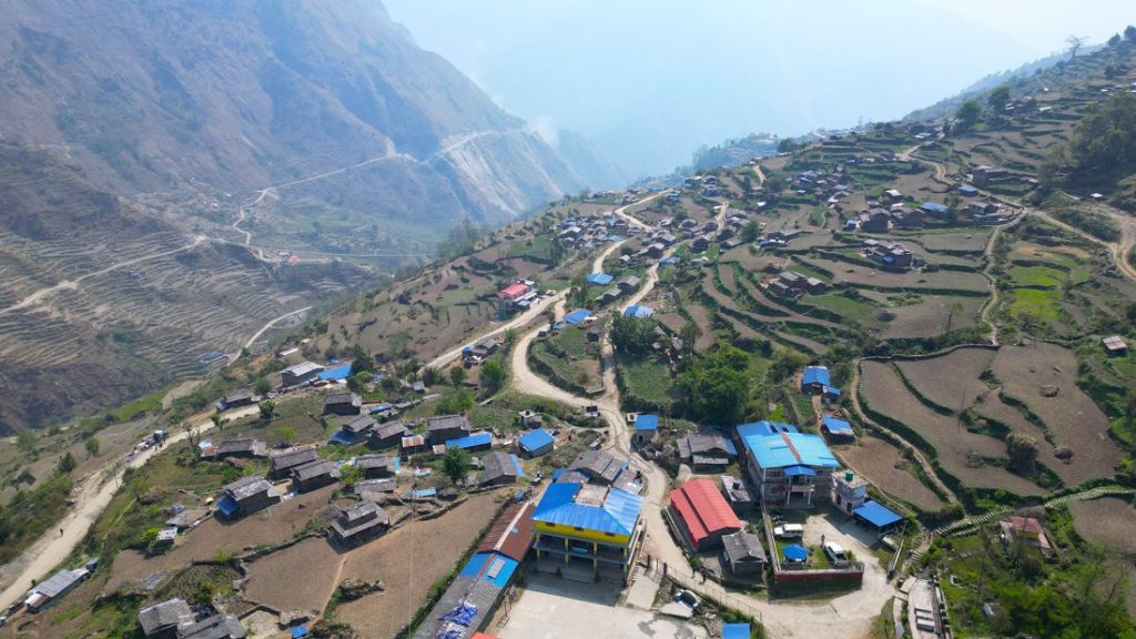 मगर समुदायको बाहुल्य रहेको मुना गाउँ