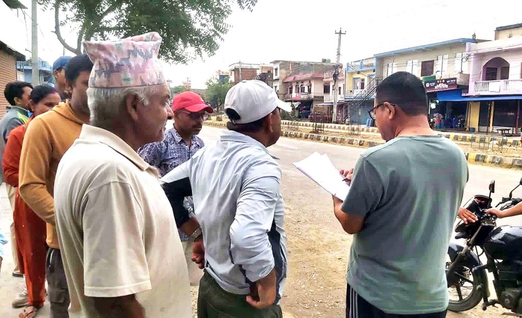 खजुरा बजारको सडक फराकिलो बनाउन हस्ताक्षर