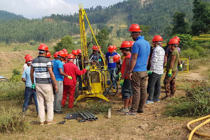 अन्वेषण कार्य रोकिँदा अलमलमा दैलेखको पेट्रोलियम