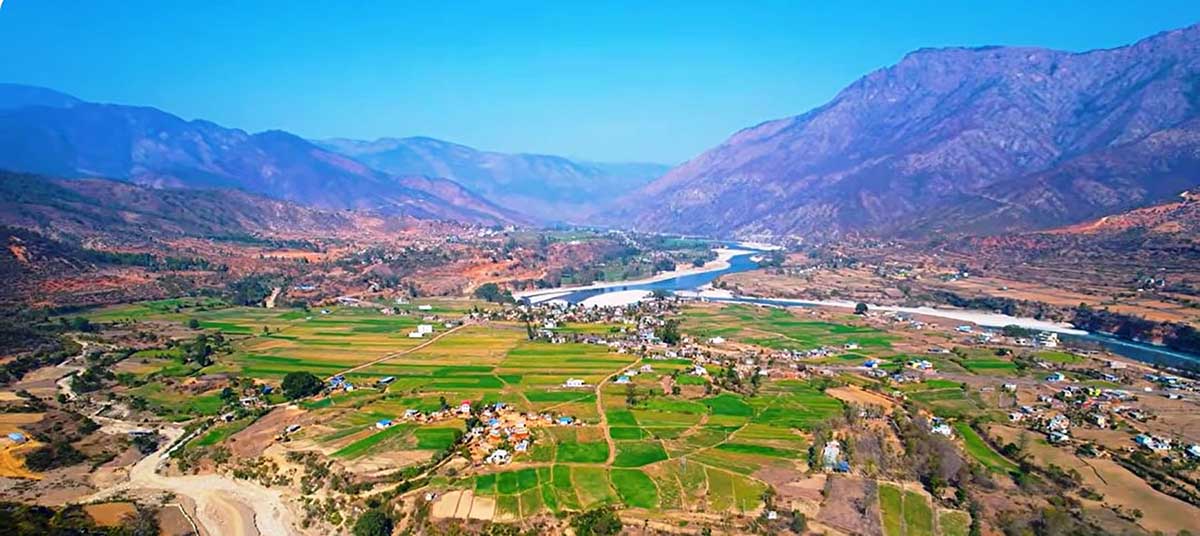 भेरी नदीको किनारमा राकम गाउँ
