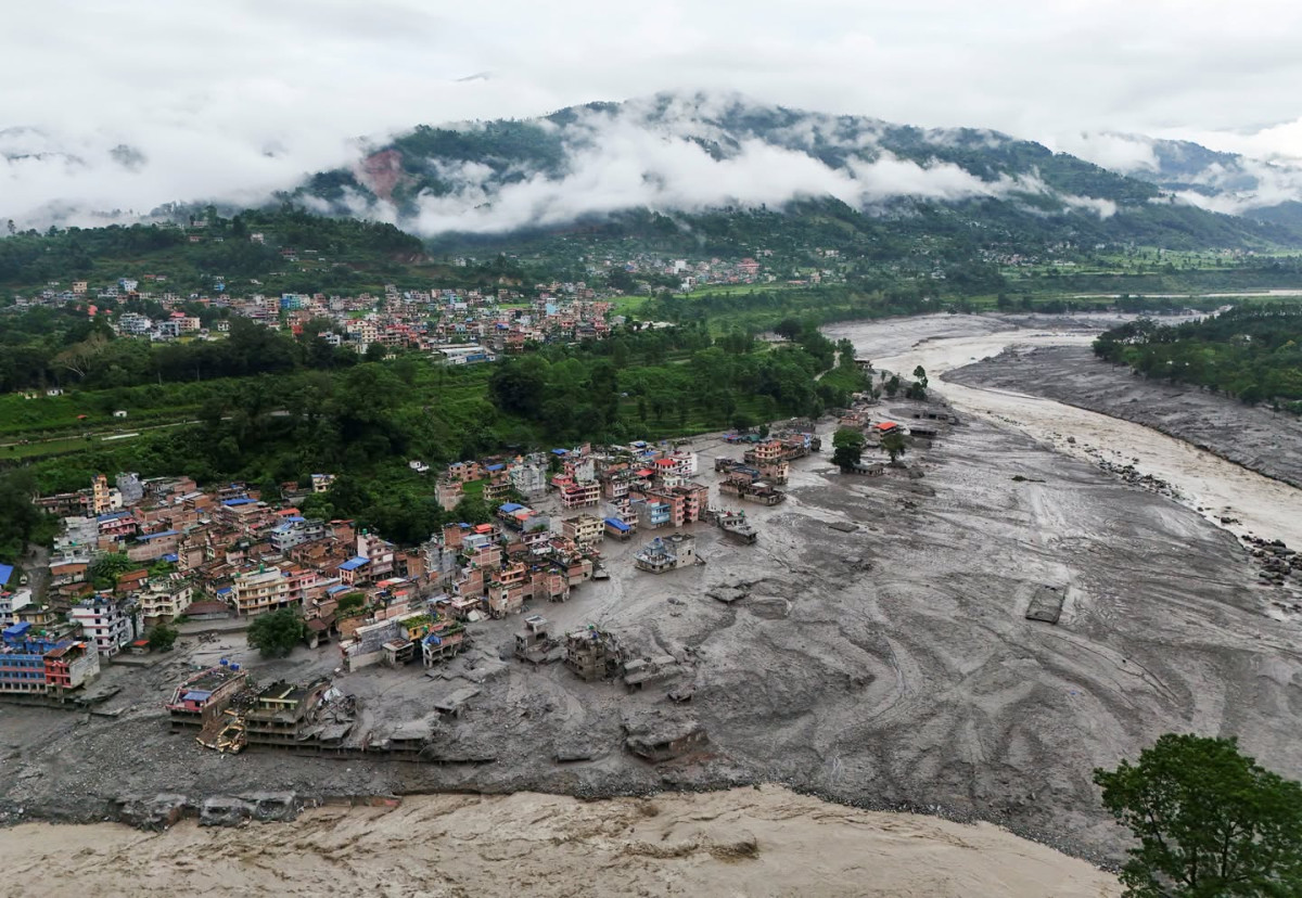 बाढीमा अझै हराइरहेका छन् जनप्रतिनिधि र कर्मचारी