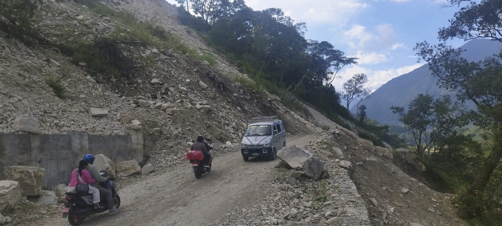माथि पहिरोको डर, तल मर्स्याङ्दीको त्रास